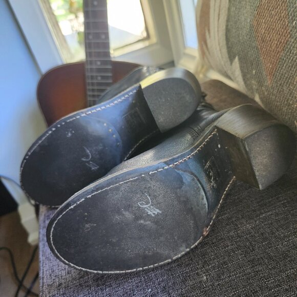 Frye Carmen Lace Up Black Leather Western Booties (Size 7) - Picture 5 of 8